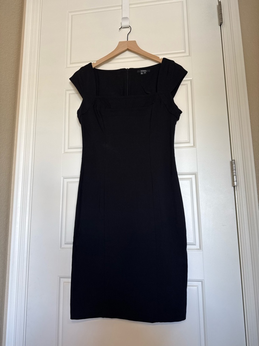 Classic Black Cap-Sleeve Dress